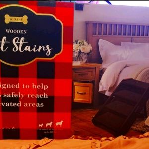 Brand New Pet Stairs Brown.